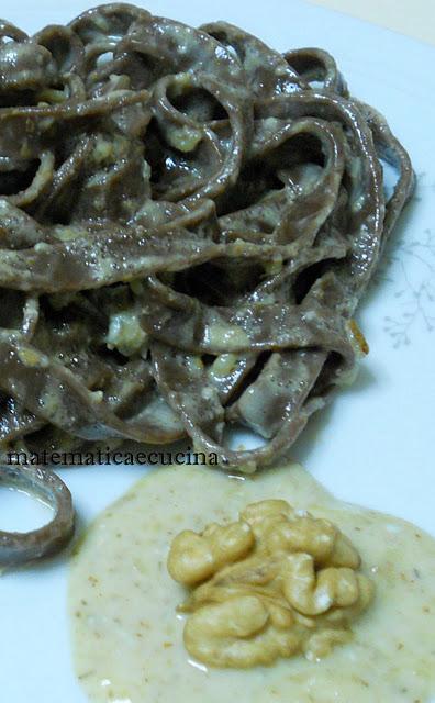 Tagliatelle al Cacao con Gorgonzola e Noci