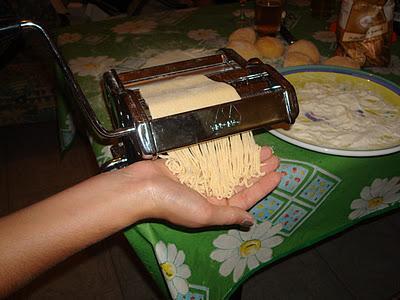 Tagliolini freschi con pesto all'eoliana Tagliolini freschi con pesto all'eoliana