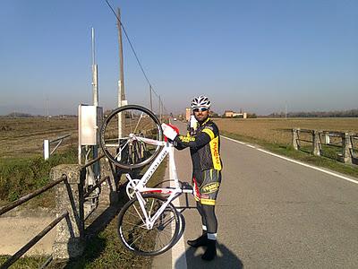 Volevo provare la bici da Pista ma non avevo voglia di fare rulli ...