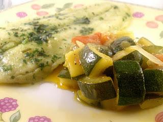 PERSICO ALLE ERBETTE AROMATICHE E CAPONATINA DI ZUCCHINE