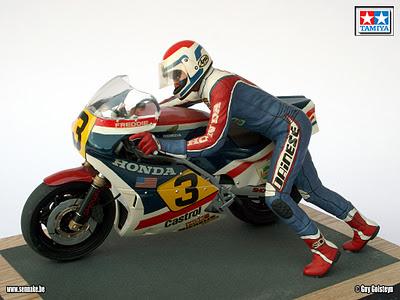 Diorama - Freddie Spencer & Honda NS 500 1983 by Sennake (Tamiya)