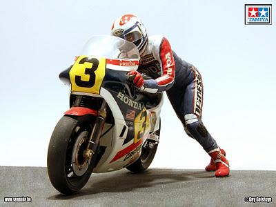 Diorama - Freddie Spencer & Honda NS 500 1983 by Sennake (Tamiya)