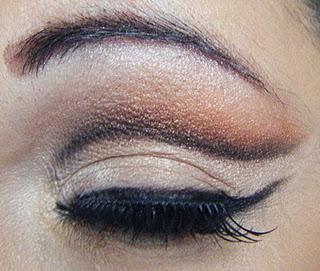 trucco ispirato dalla rivista 'trucco & bellezza'