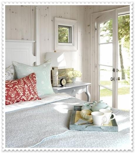 Shabby Chic On Friday: Cosy bedroom...