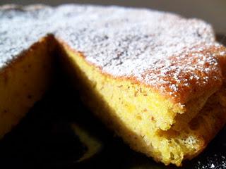 TORTA SOFFICE ALLA ZUCCA AROMATIZZATA ALLA VANIGLIA