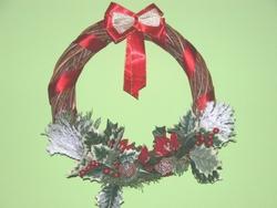 Ghirlanda con agrifogli