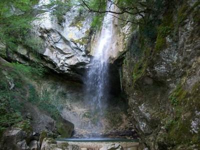 cascate pietra
