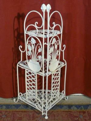 esempio di fioriera in ferro lavorato