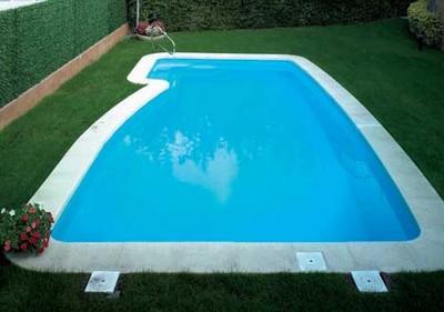 piscina in vetroresina 