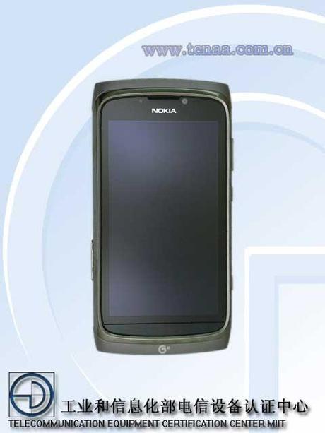 Nokia 801T : Le caratteristiche tecniche e foto del nuovo smartphone Symbian