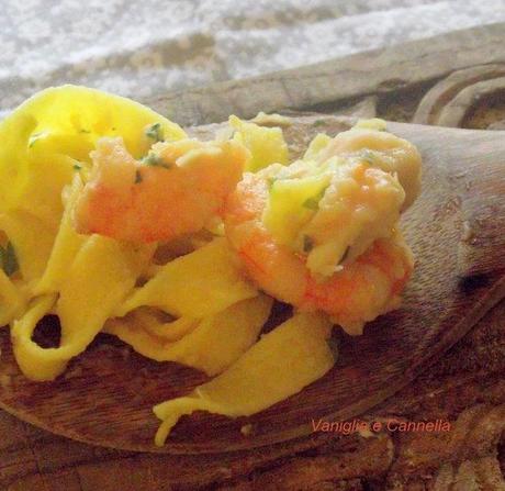 Tagliatelle  con scampi e ceci allo zenzero