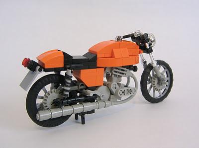 Photo #132 - Laverda SF 750 Lego!