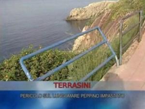 Terrasini, ringhiere fatiscenti sul lungomare Peppino Impastato, cittadini chiedono interventi