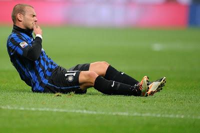 Infortunio per Sneijder: il talento olandese dell'Inter sarà out per più di un mese