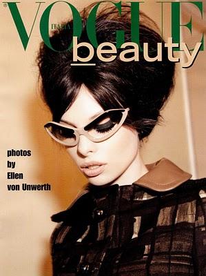 Vogue beauty story (Luglio 2010) by Ellen Von Unwerth