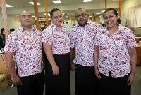 Torna la tradizione del Bula Friday Lo staff della Westpac bank a Suva