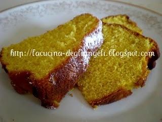 Ciambella di ricotta allo zafferano Ciambella di ricotta allo zafferano