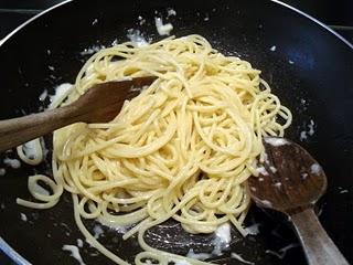 Spaghetti cacio e pepe