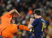 Finale mondiali, multa spagna olanda comportamento violento