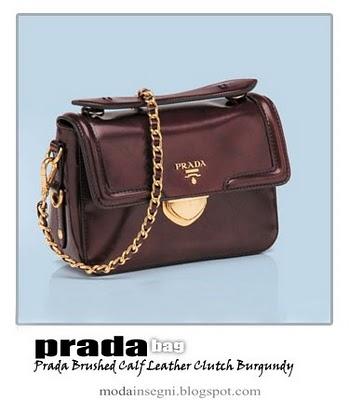 Prada Brushed Calf Leather Clutch Burgundy.... nel guardaroba di Moda in Segni