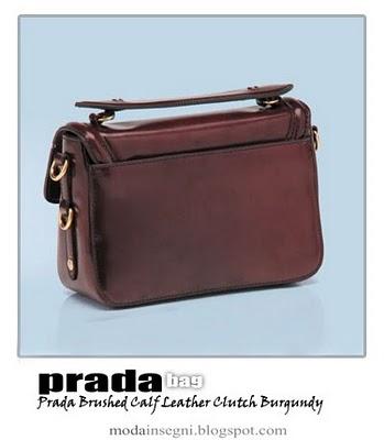 Prada Brushed Calf Leather Clutch Burgundy.... nel guardaroba di Moda in Segni