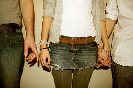 MANUALE D'AMORE: 39) COME FARE INGELOSIRE IL TROMBAMICO Aggiungi su FriendFeed
