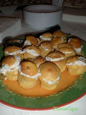 Bignè con Mousee di Ricotta e Prosciutto