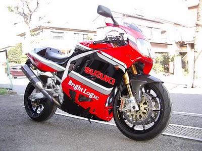 Suzuki GSX-R 1100 Special by Bright Logic