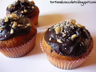 MUFFINS ALLE NOCI E CIOCCOLATO