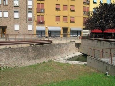 Piazza Grandi a Fidenza: e se togliessimo un po' di cemento in area archeologica?