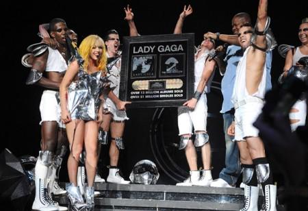 Lady GaGa: “13 Milioni di album venduti”