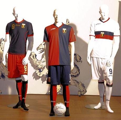 ITALIA, RAZZIA DI MAGLIE E TUTE DEL GENOA NEL CENTRO SPORTIVO