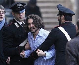 Arrestato Johnny Deep...nel film 