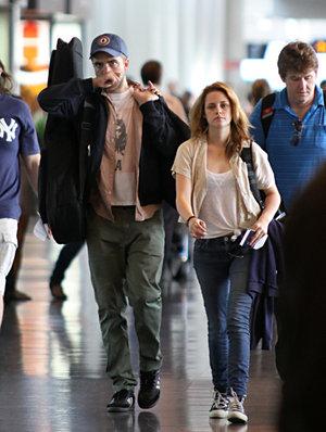 KRISTEN E ROBERT ALL'AEROPORTO DI LOS ANGELES