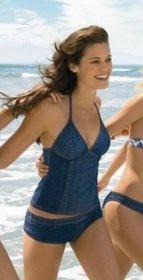 Chic in spiaggia, il costume giusto per te!