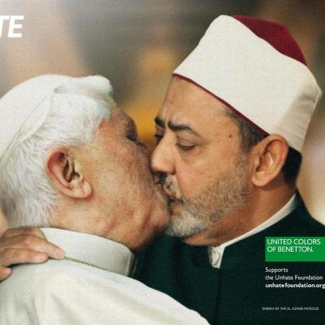 Il pensiero pubblicitario: Benetton, shock annacquato per i suoi baci improbabili