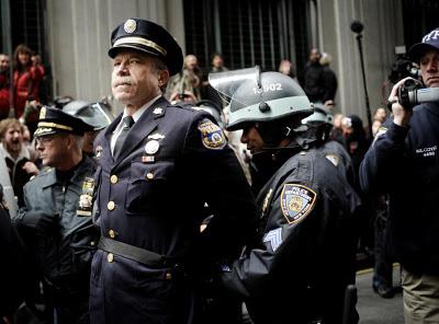 OWS: le due facce della polizia