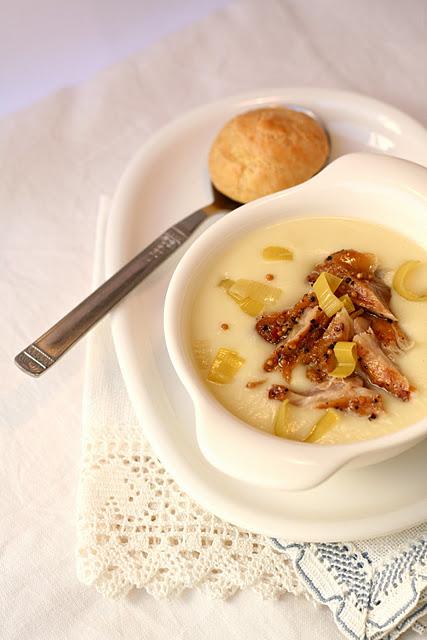 Vichyssoise con trota alla senape e gougeres al parmigiano...ed è subito Natale!