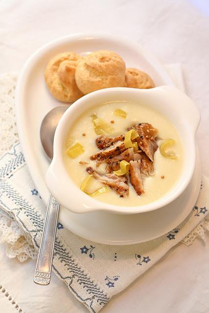 Vichyssoise con trota alla senape e gougeres al parmigiano...ed è subito Natale!