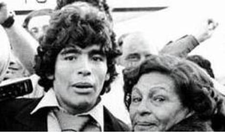 Lutto in casa Maradona