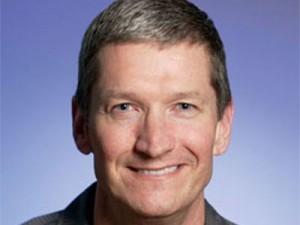 Le parole di Tim Cook per Iger e Levinson