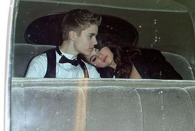 Justin Bieber in Rolls Royce rulez con Selena Gomez