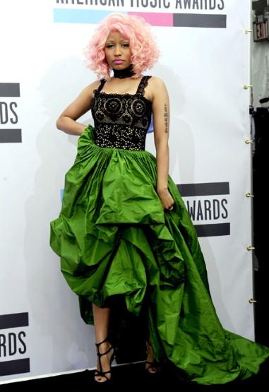 Il Look delle Star dal Red Carpet degli American Music Awards 2011