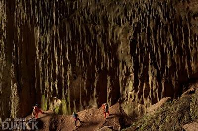 Viaggi nel Mondo - Vietnam la grotta più grande al Mondo