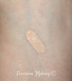 Essence: I ♥ Stage - Eyeshadow Base