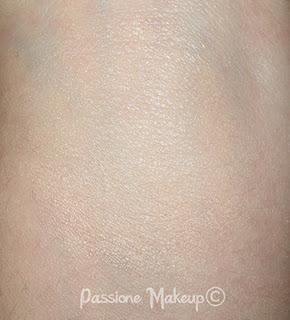 Essence: I ♥ Stage - Eyeshadow Base