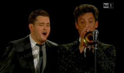 Michael Bublé e Fiorello trombano e duettano