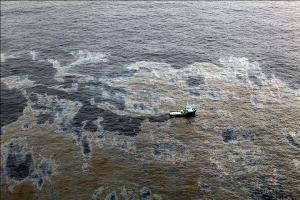 La Chevron multata di 28 milioni di dollari per la marea nera al largo di Rio de Janeiro