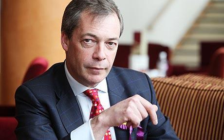 Il discorso del deputato britannico, Nigel Farage contro l'Europa.