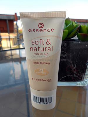 ESSENCE: Fondotinta Soft